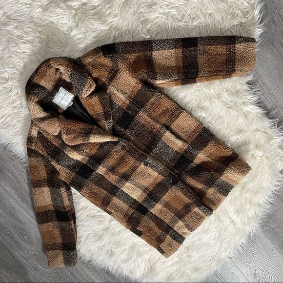 AMERICAN EAGLE oversized faux Sherpa fur coat - Picture 2 of 7